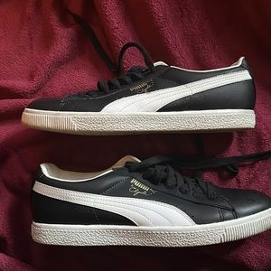 Puma Clyde leather low tops like new size 13